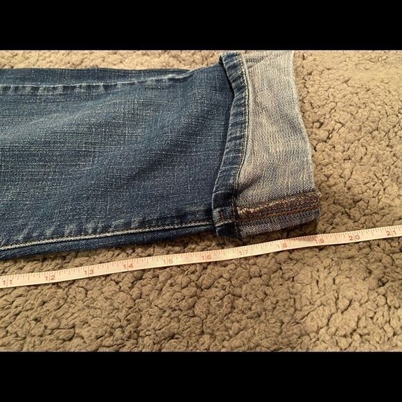Levi’s Cuffed Capris Size 6 Jean - Picture 6 of 10